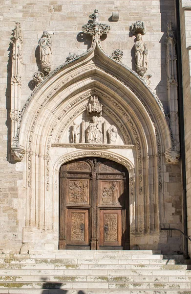 Függőleges Felvétel San Nicolas Bari Templom Főbejáratáról Burgosban Spanyolországban — Stock Fotó