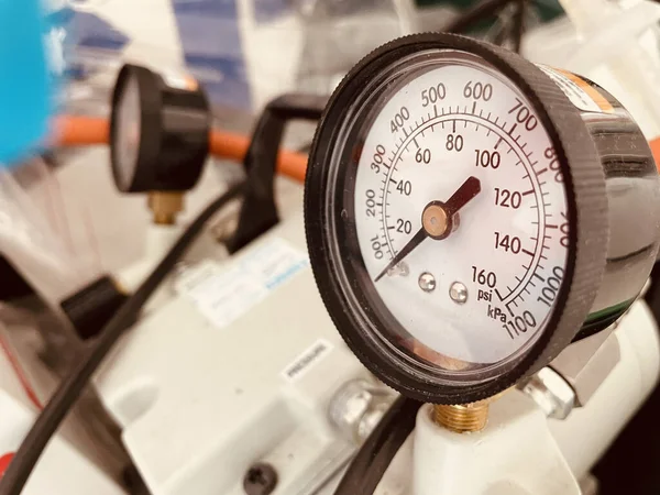 Close Shot Scientific Pressure Gauge Instrument Black Indicator Laboratory — Stok fotoğraf