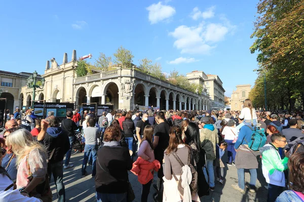 Bergamo Italia Ottobre 2021 Popolo Partecipa Alla Manifestazione Contro Pass — Foto Stock