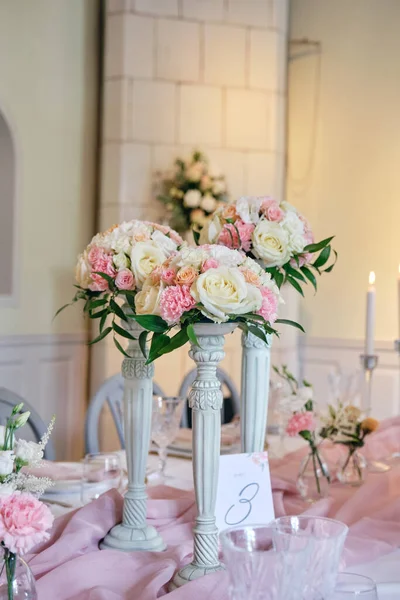Vertical Shot Beautiful Flower Decorations Wedding Ceremony — Stock Fotó