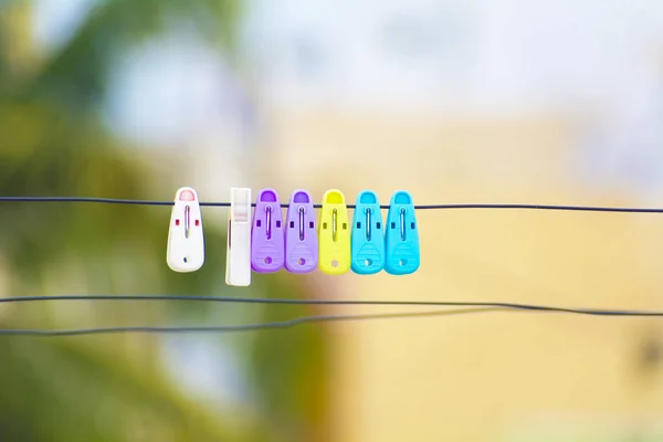 Closeup Colorful Clothespins Cable — 스톡 사진