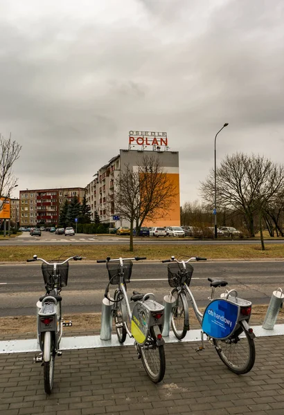 Poznan Polónia Mar 2018 Tiro Vertical Três Bicicletas Fechadas Perto — Fotografia de Stock