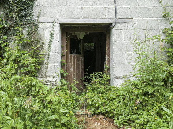 Viejo Abandonado Edificio Gales — Foto de Stock
