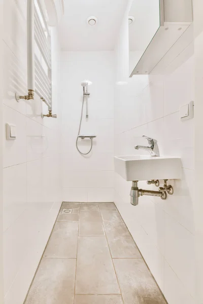 Beautiful Vertical Image Bathroom White Interior Design House Design Remodeling — Stock Photo, Image