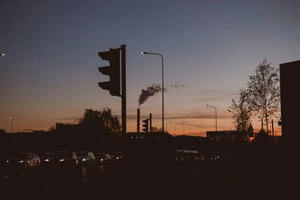 Silhouette Traffic Light Busy Street City Dusk — Stock Photo, Image