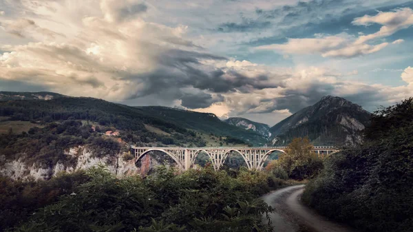 Дивовижна Сцена Тарського Мосту Річці Тара Каньйон Чорногорія — стокове фото