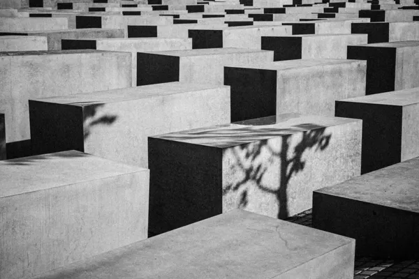 在德国柏林大屠杀纪念馆中被杀害的欧洲犹太人纪念馆的街区 — 图库照片