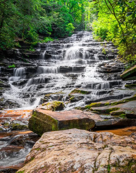 Eine Schöne Aufnahme Des Helen Georgia Wasserfalls Den Usa — Stockfoto