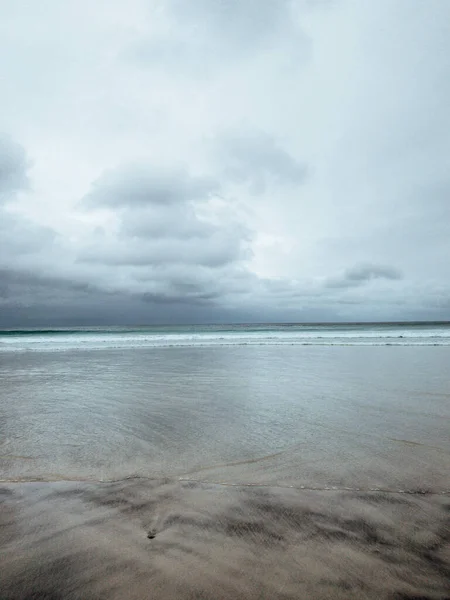 Empty White Sand Beach Cloudy Day — Stock Fotó