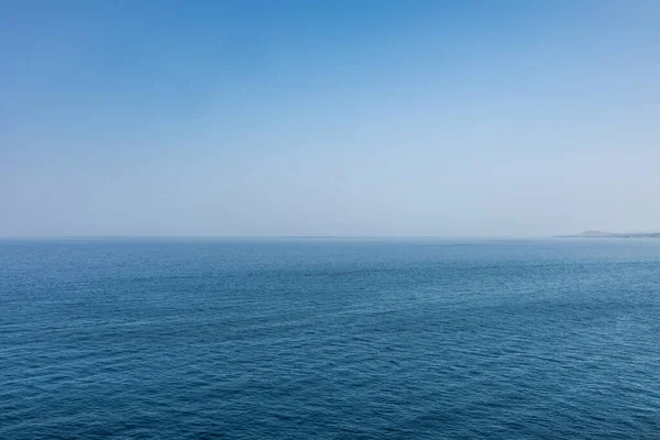 Calm Endless Sea Blue Sky — Stockfoto