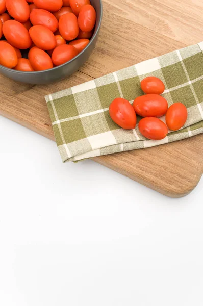 Dark Gray Bowl Full Datterini Tomatoes Chopping Board Table Napkin — Stock Fotó