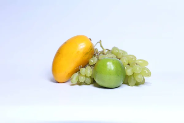 Citrus Limetta Grapes Mango Isolated White Background — Foto Stock