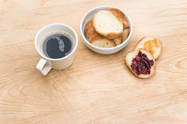 Organic Fresh Sliced Bread White Bowl Jam Coffee Cup Wooden — Fotografia de Stock