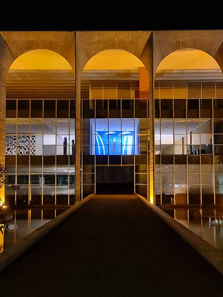 Brasilia Brazil 2021年8月3日 位于巴西巴西利亚的Itamaraty宫的照明立面 — 图库照片