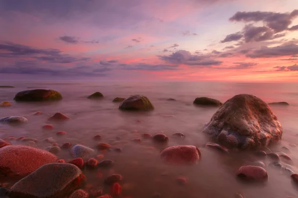 Dramatik Günbatımında Güzel Bir Deniz — Stok fotoğraf