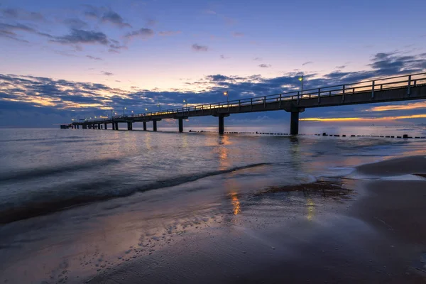 Breathtaking Scene Sea Bridge Bansin Usedom Island Sunrise — Fotografia de Stock