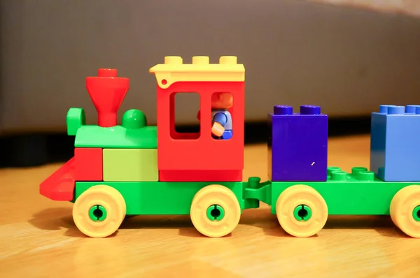 Poznan Lengyelország Február 2015 Egy Műanyag Játék Lego Duplo Vonat — Stock Fotó