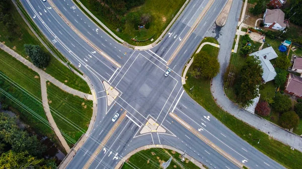 ノースカロライナ州グリーンズボロの横断道路の空中ビュー — ストック写真