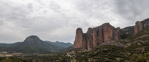 Panoramic Shot Mallos Riglos Rock Formation Province Huesca Aragon Spain — 图库照片