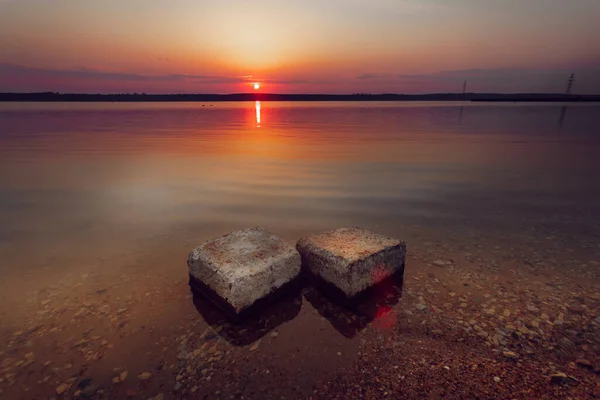 Dramatik Gündoğumunda Güzel Bir Deniz — Stok fotoğraf