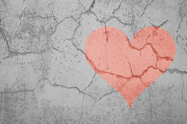 Red Heart Cracked Wall Texture Speration Divorce Betrayal Empty Copy — Stockfoto