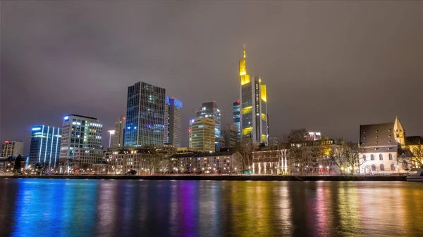 Colorful Skyline German City Frankfurt Main Its Skyscrapers Night River — Foto Stock