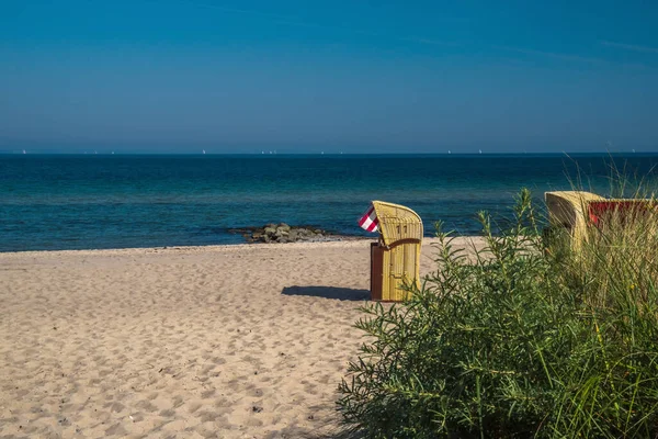 Стілець Пляжі Ніендорф Прекрасним Морським Покривом — стокове фото