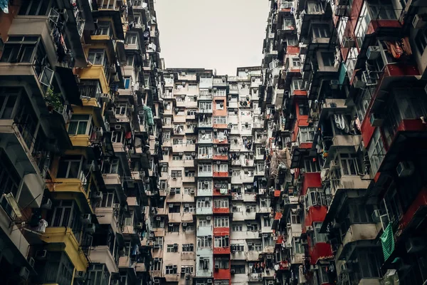 Low Angle High Rise Residential Apartments Hong Kong — Stockfoto