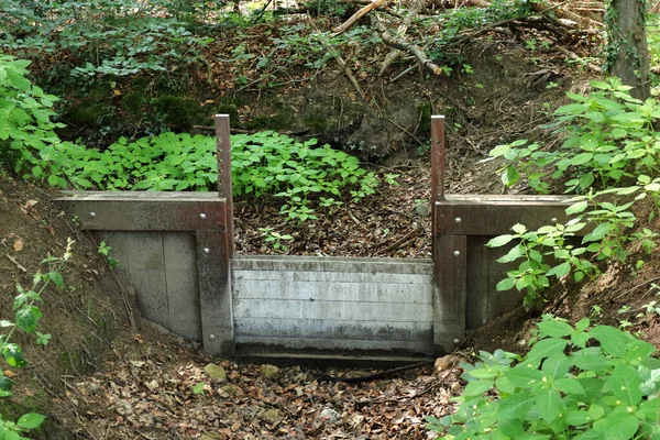 Micro Watermanagement Small Gated Weir Designed Enhance Groundwater Infiltration Now — Stockfoto