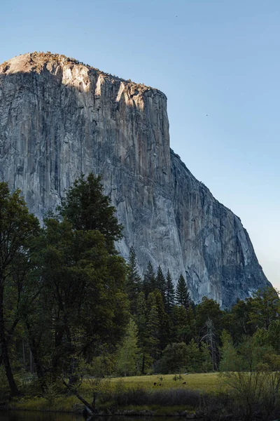 Kaunis Kuva Yosemiten Kansallispuistosta Yhdysvalloissa — kuvapankkivalokuva
