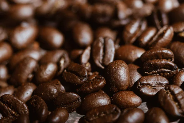 香りのいいおいしいコーヒー豆のクローズアップ — ストック写真