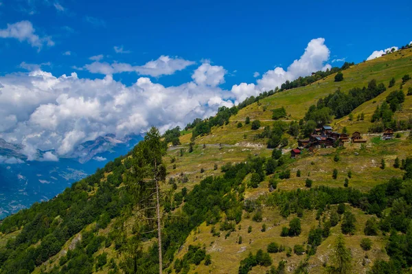스위스 발레에 바위투성이 의산들의 아름다운 — 스톡 사진
