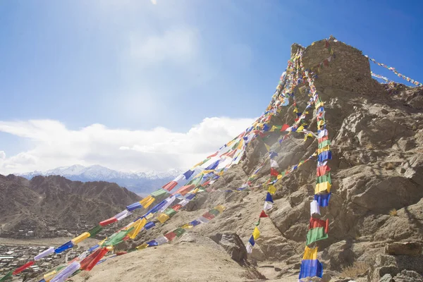 Tibetaanse Vlaggen Hangend Aan Een Boeddhistische Tempel Ladakh India — Stockfoto
