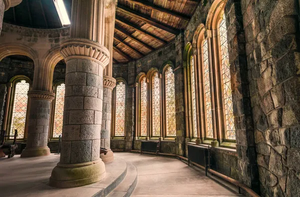 Eski Kapalı Mekan Mimarisinin Güzel Bir Fotoğrafı — Stok fotoğraf
