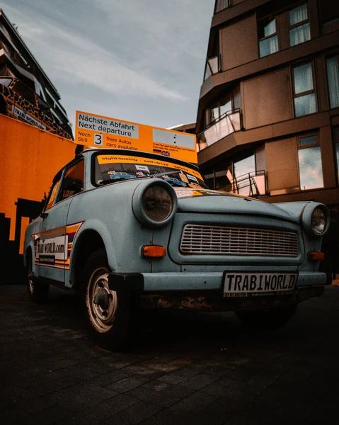 Berlin Niemcy Lipca 2020 Blue Trabant Trabi Samochód Berlina Wschodniego — Zdjęcie stockowe