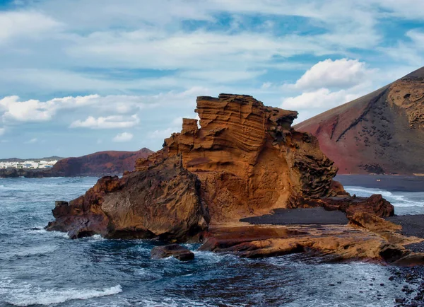 Atlantik Mit Den Überresten Eines Eingestürzten Vulkankraters — Stockfoto
