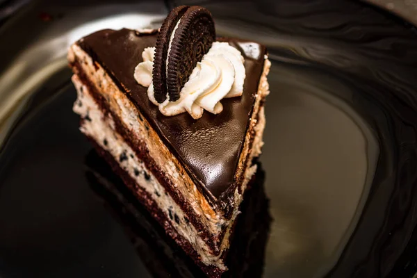 Gros Plan Une Tranche Gâteau Mousse Chocolat — Photo