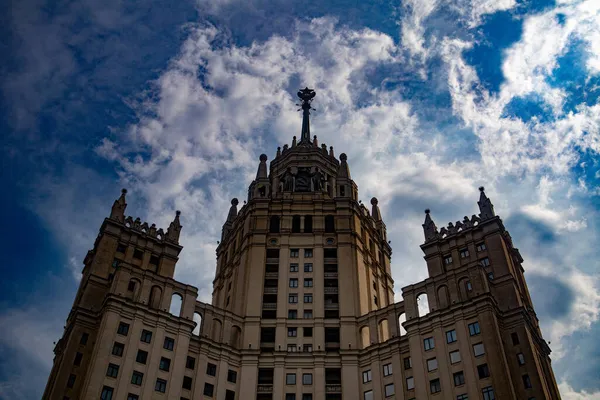 Famous Kotelnicheskaya Embankment Building — Stock Photo, Image