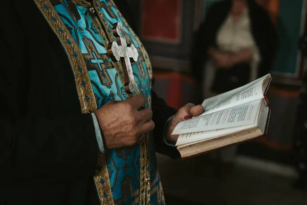 Closeup Priest Reading Bible Church — Stock Fotó