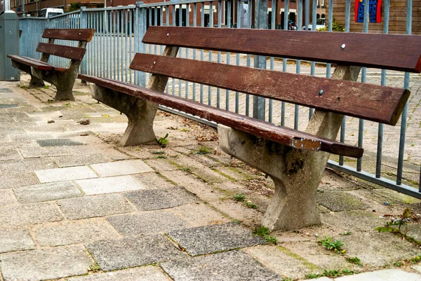 Wooden Bench Rusty Fence Street — Stockfoto