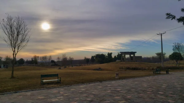 Jogging Track Park Beautiful Sky Cold Winter Evening — Photo