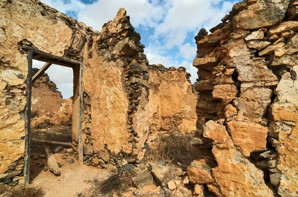 Ruined Building Sunny Day — Stock Fotó