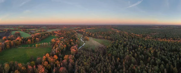 Piękne Ujęcie Krajobrazu Wieczorem Jesienią — Zdjęcie stockowe