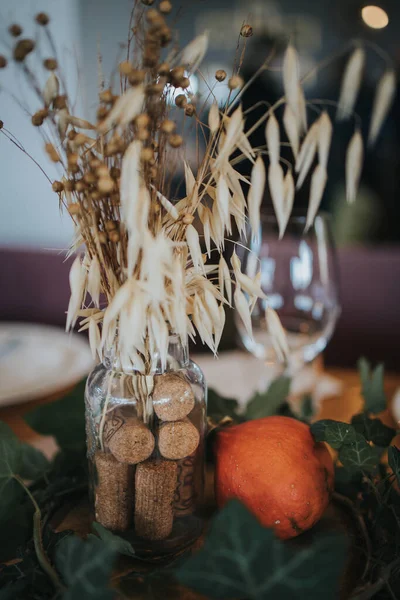 Beautiful Dried Flowers Composition Table — Stockfoto