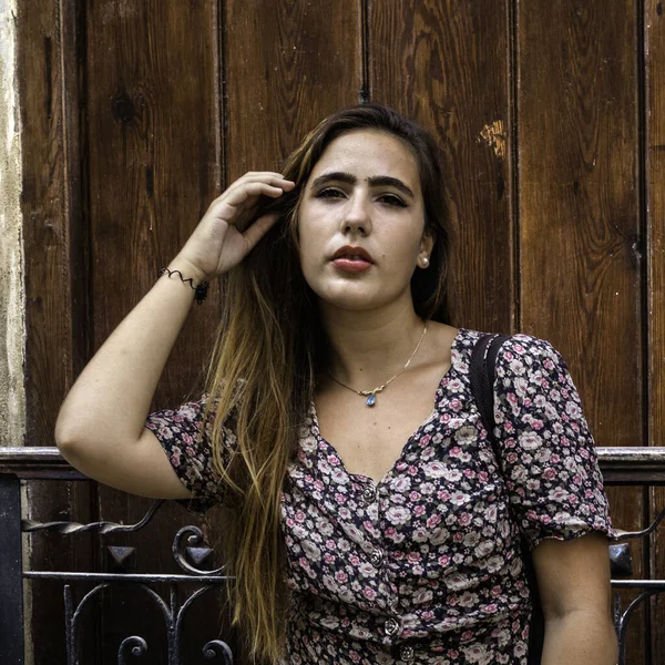 Portrait Une Jeune Femme Dans Les Rues Vieille Havane Cuba — Photo