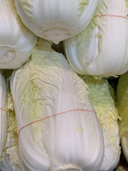 Closeup Fresh Cabbage Sale — Foto Stock