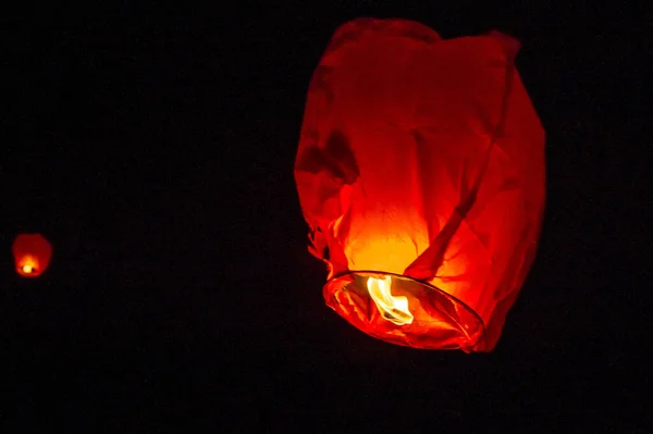 Beautiful Shot Floating Lanterns High Night Sky Sky Lantern Festival — Stockfoto