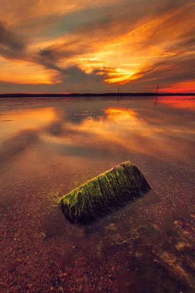 Colpo Verticale Della Splendida Vista Tramonto Sulla Laguna Curonia Lituania — Foto Stock