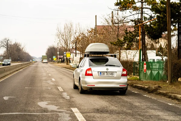 Bukarest Rumänien 2021 Ein Silberfarbenes Auto Mit Einem Overhead Boot — Stockfoto