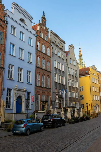 Gdans Poland Oct 2021 Old Street Historic Colorful Buildings Parking — Stock Photo, Image